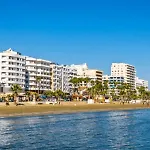 Modern 2br 70m From Finikoudes Lejlighed