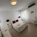 Modern 2br 70m From Finikoudes Lejlighed *